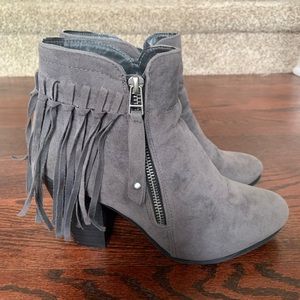 Gray fringe booties